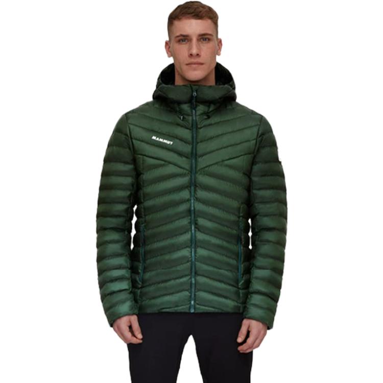 Lookbook MAMMUT Albula 單色保暖連帽夾克 1013-01781