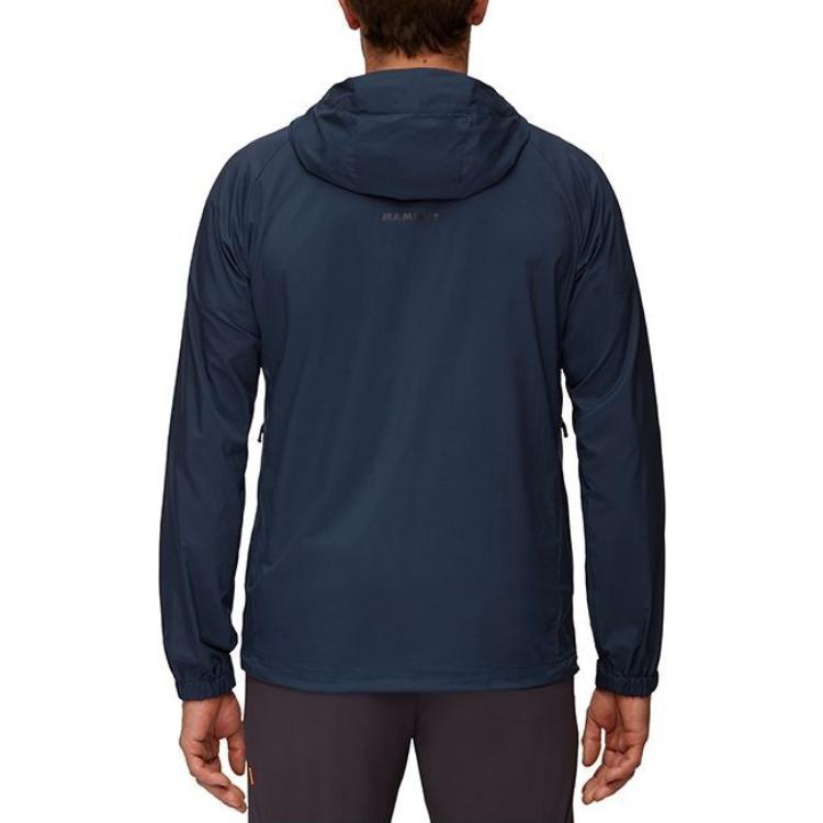 Shop Mammut Casual Sporty Long-Sleeve Hooded Jacket 1012-00470
