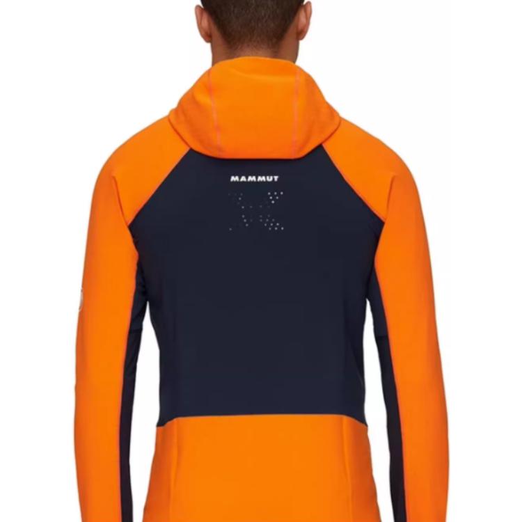 Shop MAMMUT Eiger 防風防水彈性連帽戶外夾克 1014-05010