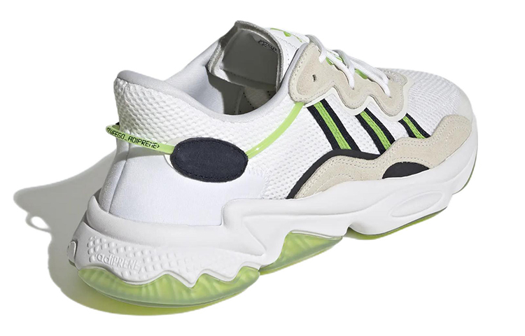 Shop 曼徹斯特聯隊 x 阿迪達斯 Ozweego「第三球衣」HP7801