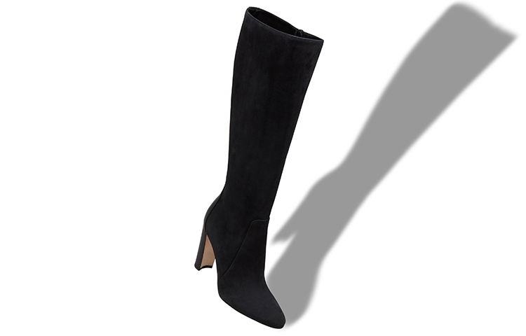 Lookbook MANOLO BLAHNIK 時尚簡約麂皮及膝粗跟高筒靴 黑色