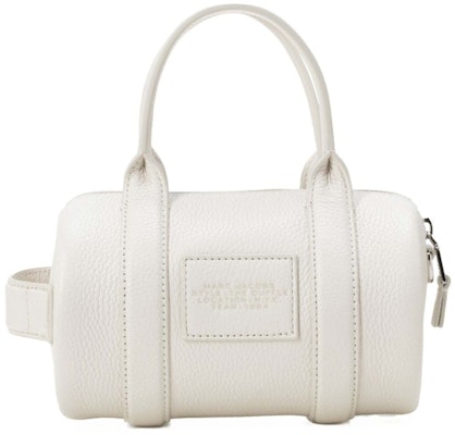 Marc Jacobs 白色皮革迷你包。 Order Marc Jacobs 白色皮革迷你包。