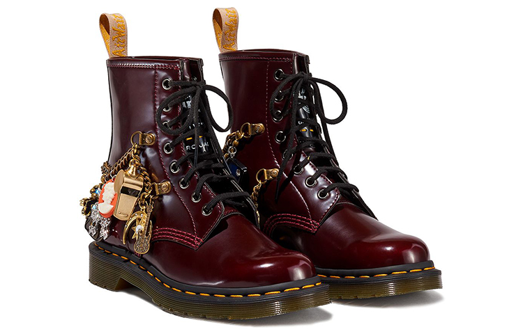 Order Marc Jacobs x Dr. Martens 1460 'Merah Ceri' 26496600