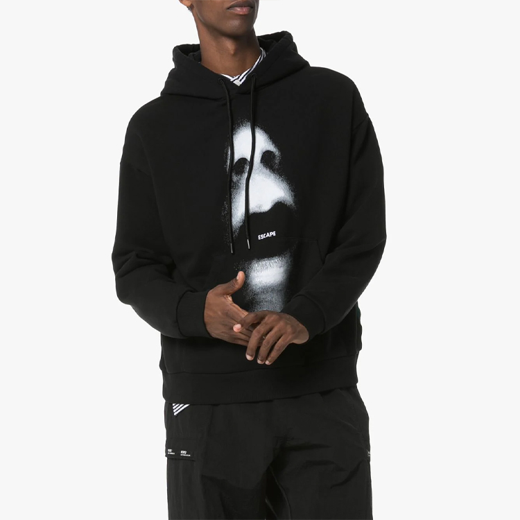 Shop Marcelo Burlon Hoodie Hitam dengan Rekaan Cetakan Mulut. CMBB064E196300231006