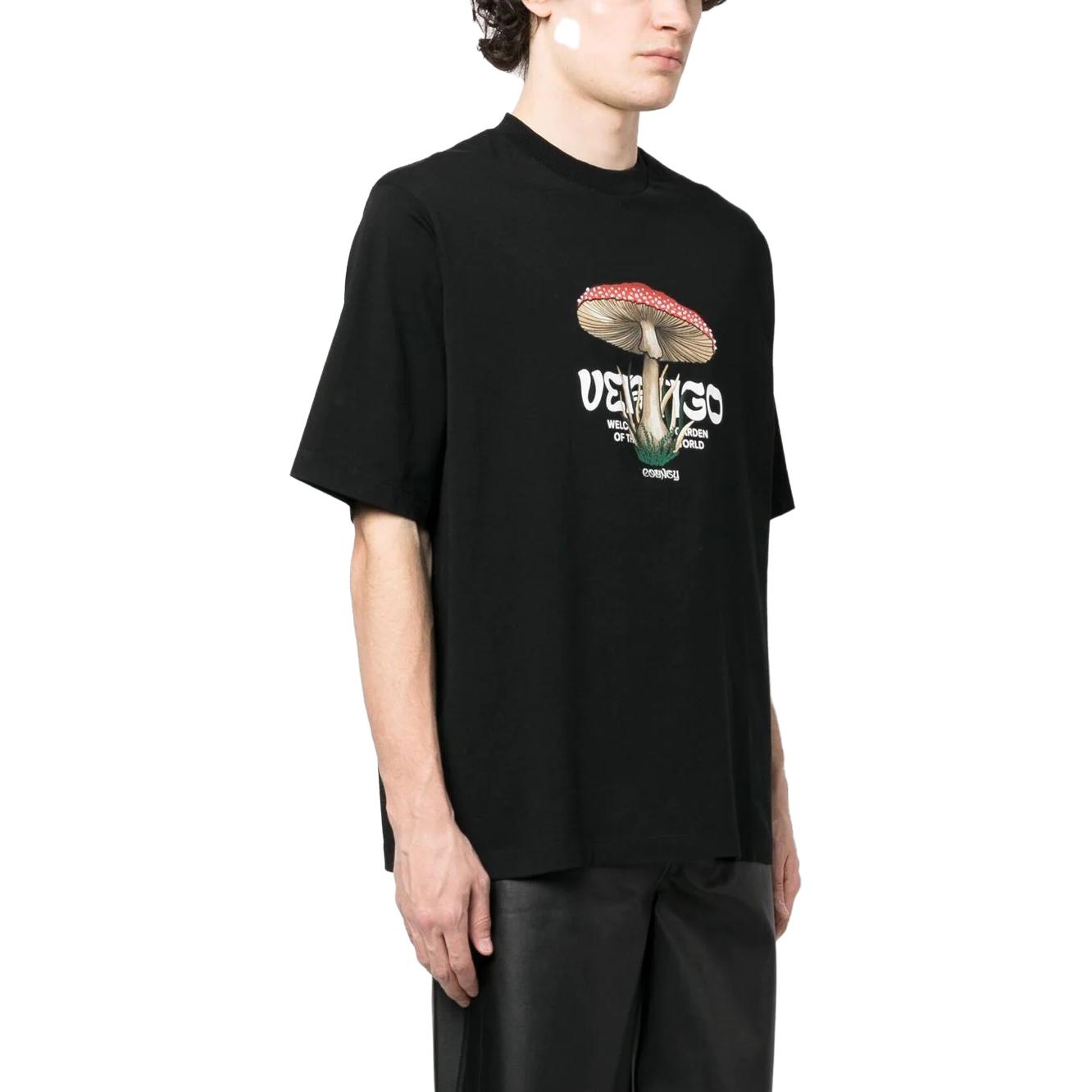 Purchase Marcelo Burlon Camiseta Negra Oversize con Diseño de Letra y Hongos. CMAA054S23JER0051001