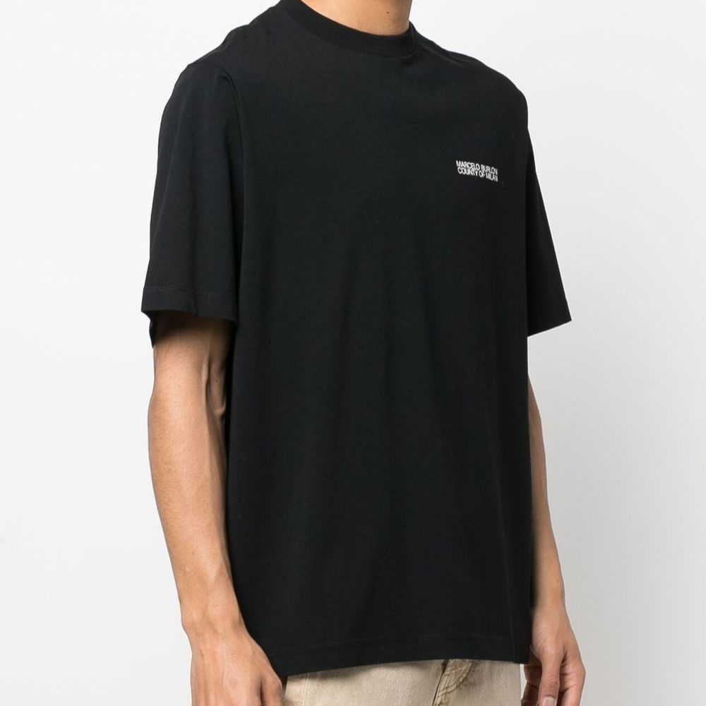 Sizing Camiseta Negra de Manga Corta con Estampado Marcelo Burlon. CMAA054C99JER0011001