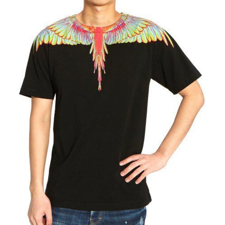 Purchase Camiseta Marcelo Burlon Negra con Estampado de Alas Fluorescentes. CMAA018R20JER0081040