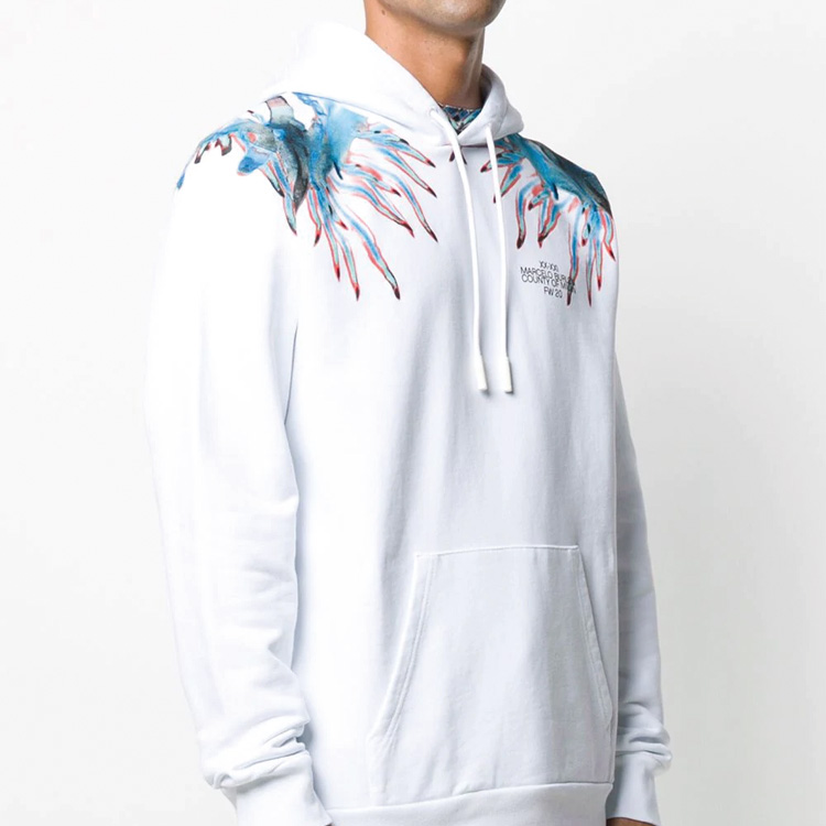 Shop Marcelo Burlon 白色連帽衫搭配海螺圖案印花。 CMBB007F20FLE0100140