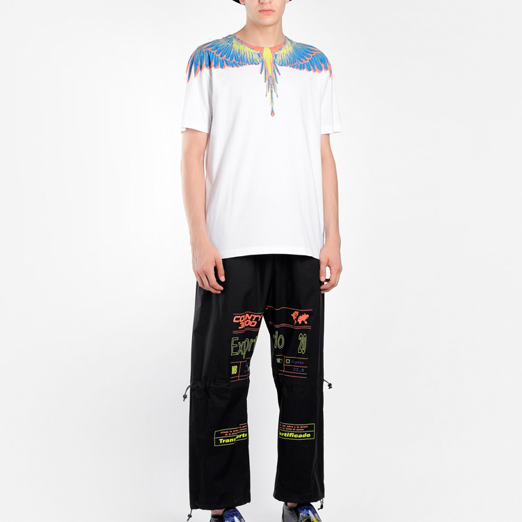 Details for Marcelo Burlon Camiseta Blanca con Estampado de Alas Rojas y Amarillas. CMAA018S20JER0010184
