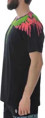 Camiseta Negra de Marcelo Burlon Algodón Verde Alas Manga Corta CMAA018S190010251088 Sizing Camiseta Negra de Marcelo Burlon Algodón Verde Alas Manga Corta CMAA018S190010251088