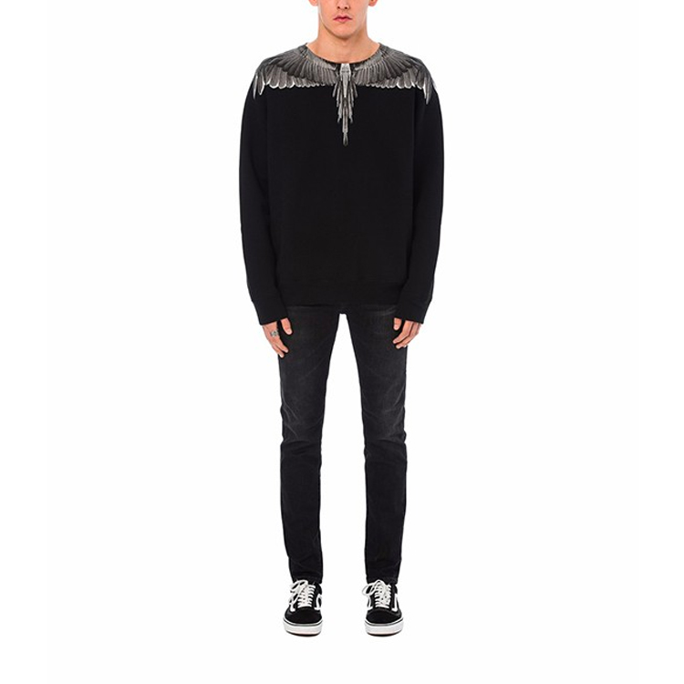 Lookbook Marcelo Burlon County of Milan Crewneck Sweatshirt Pullover Cetak. CMBA009E185060011010