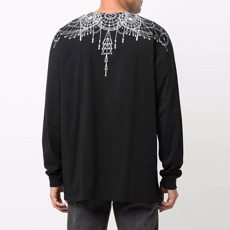 Shop マルセロバーロン FW21 幾何学柄 クルーネック 長袖Tシャツ ブラック CMAB007F21JER0031001