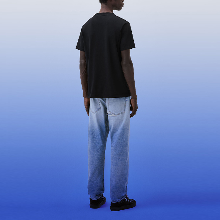 Purchase Marcelo Burlon FW23 Eclipse Cruz Logo Camiseta Negra Plateada. CMAA018F23JER0061072