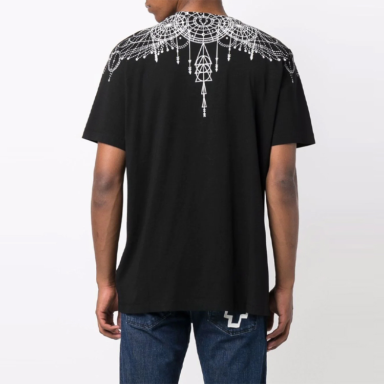Purchase Camiseta Negra Marcelo Burlon SS21 con Patrón Geométrico Crewneck CMAA018F21JER0061001