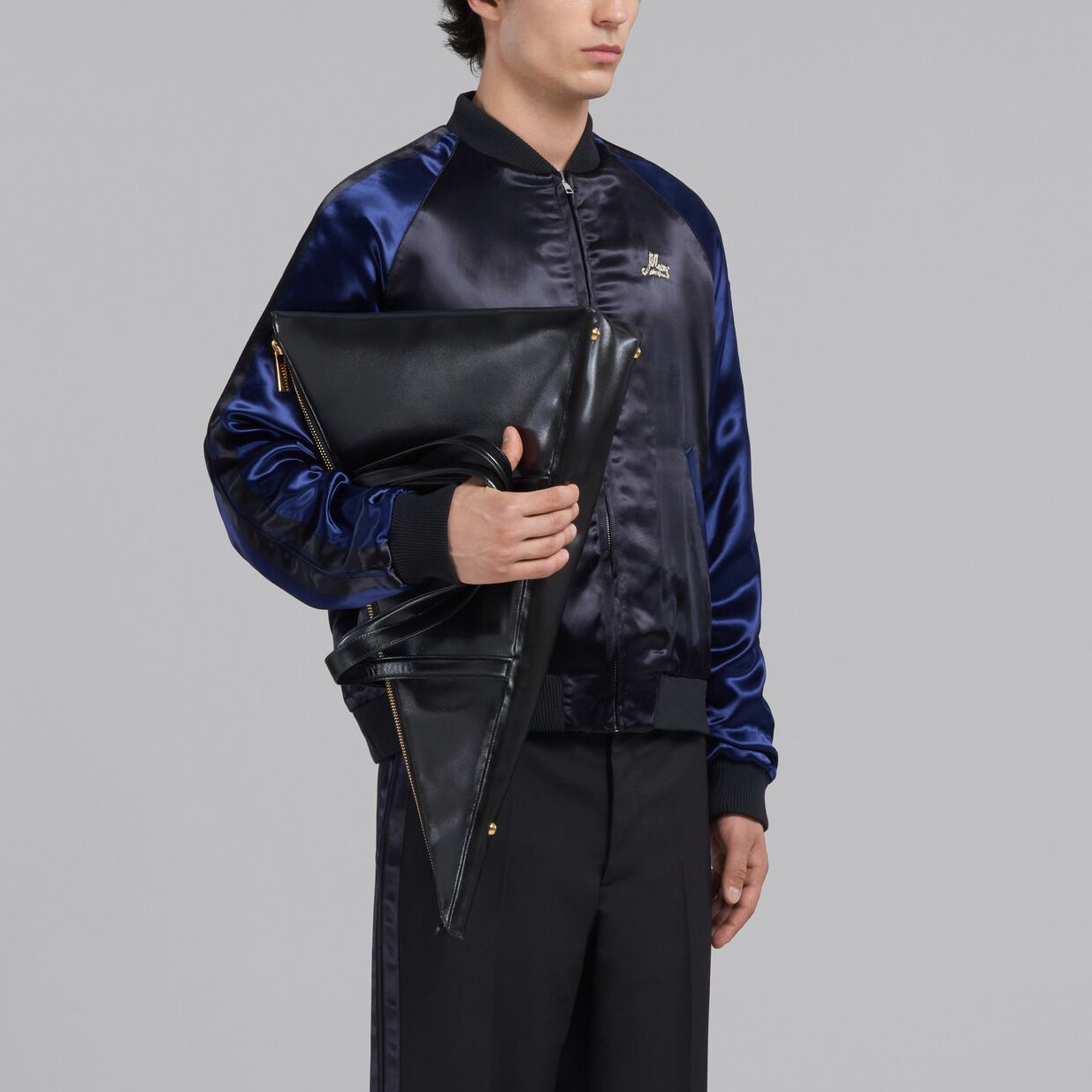 Purchase MARNI Jaket Hitam Zip-Up dengan Poket Patchwork JUMU0154QSTV79200N99