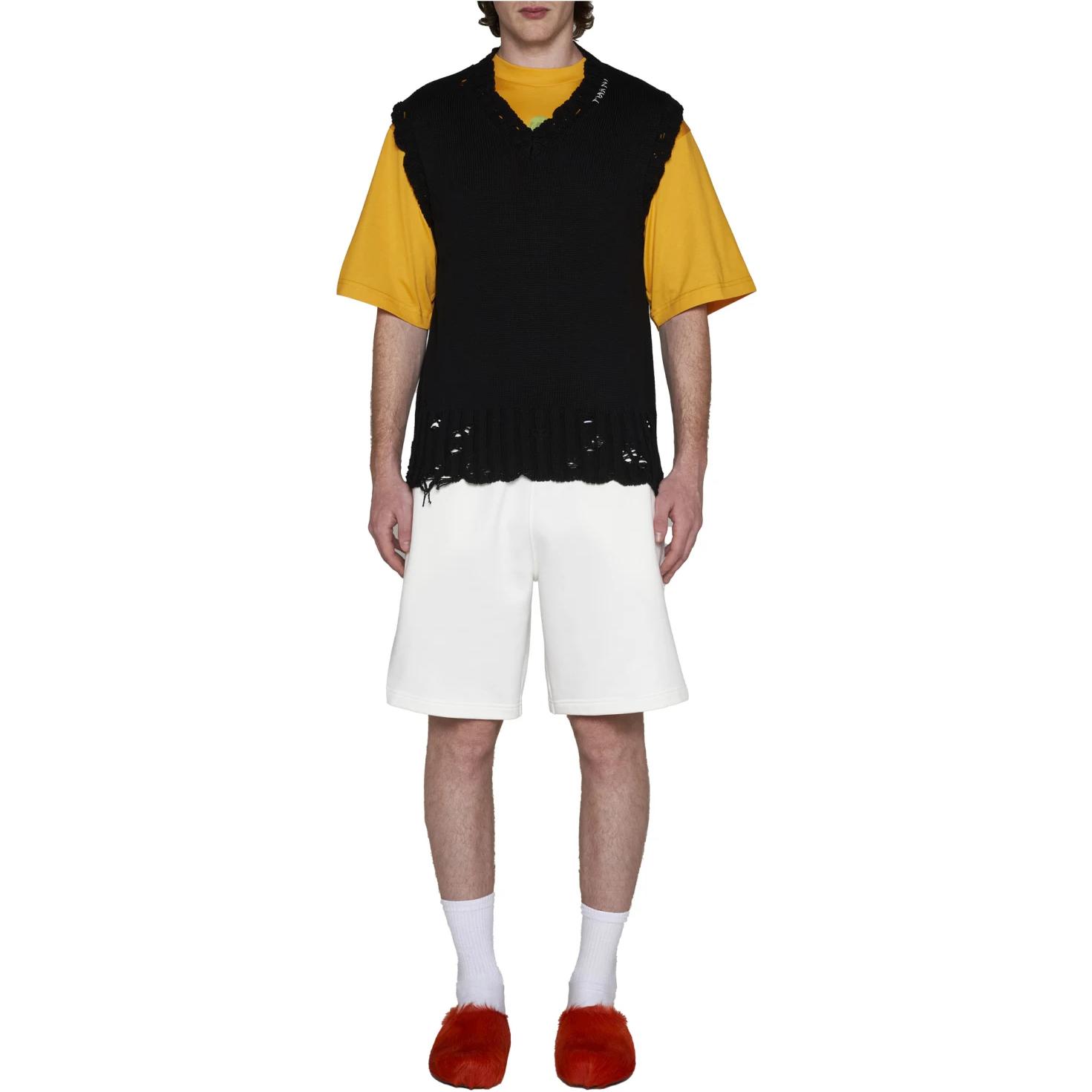 Lookbook マルニ ホワイトストレートカットショーツ 刺繍ロゴベルトデザイン付き. PJMU0065A1-UTC301-00W02