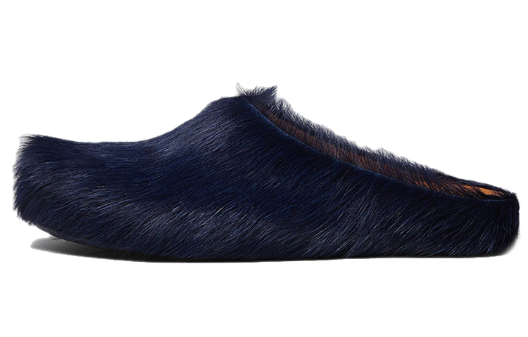Marni Fussbett 'Dark Navy Fur'