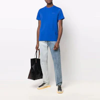 Lookbook MARNI SS22 藍色短袖標誌印花T恤。 HUMU0170X1-UTCZ57-00B55