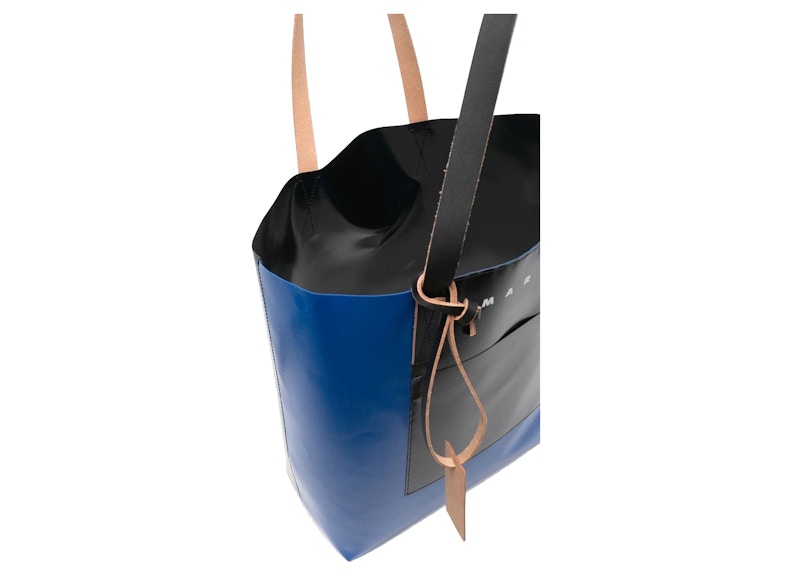 Lookbook Tas Jinjing Marni Dua Warna dengan Logo Royal Biru/Hitam