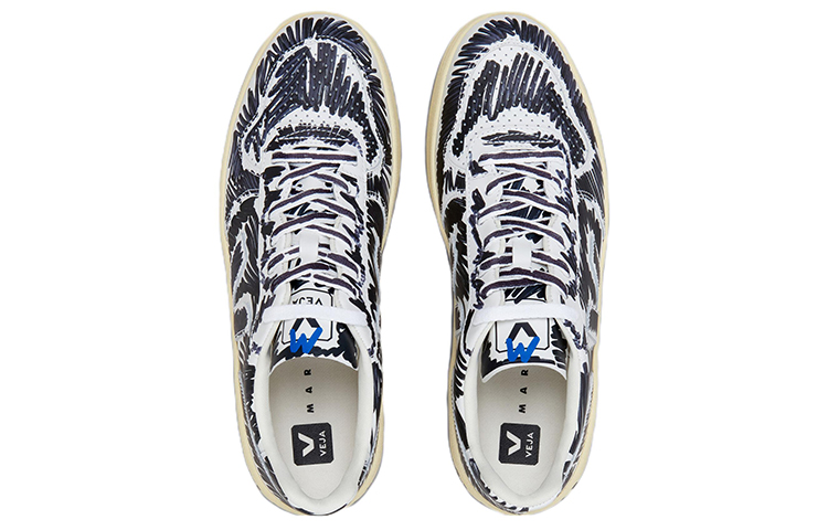 Shop Marni x VEJA V-10 'Cetakan Graffiti - Hitam Putih' VXMS3067BXV102000N99