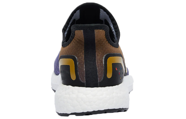 Lookbook マーベル×アディダス AM4 サノス FV7917