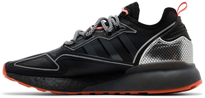 Marvel x adidas ZX 2K Boost 'Stark Industries - Negro' H02560 Lookbook Marvel x adidas ZX 2K Boost 'Stark Industries - Negro' H02560