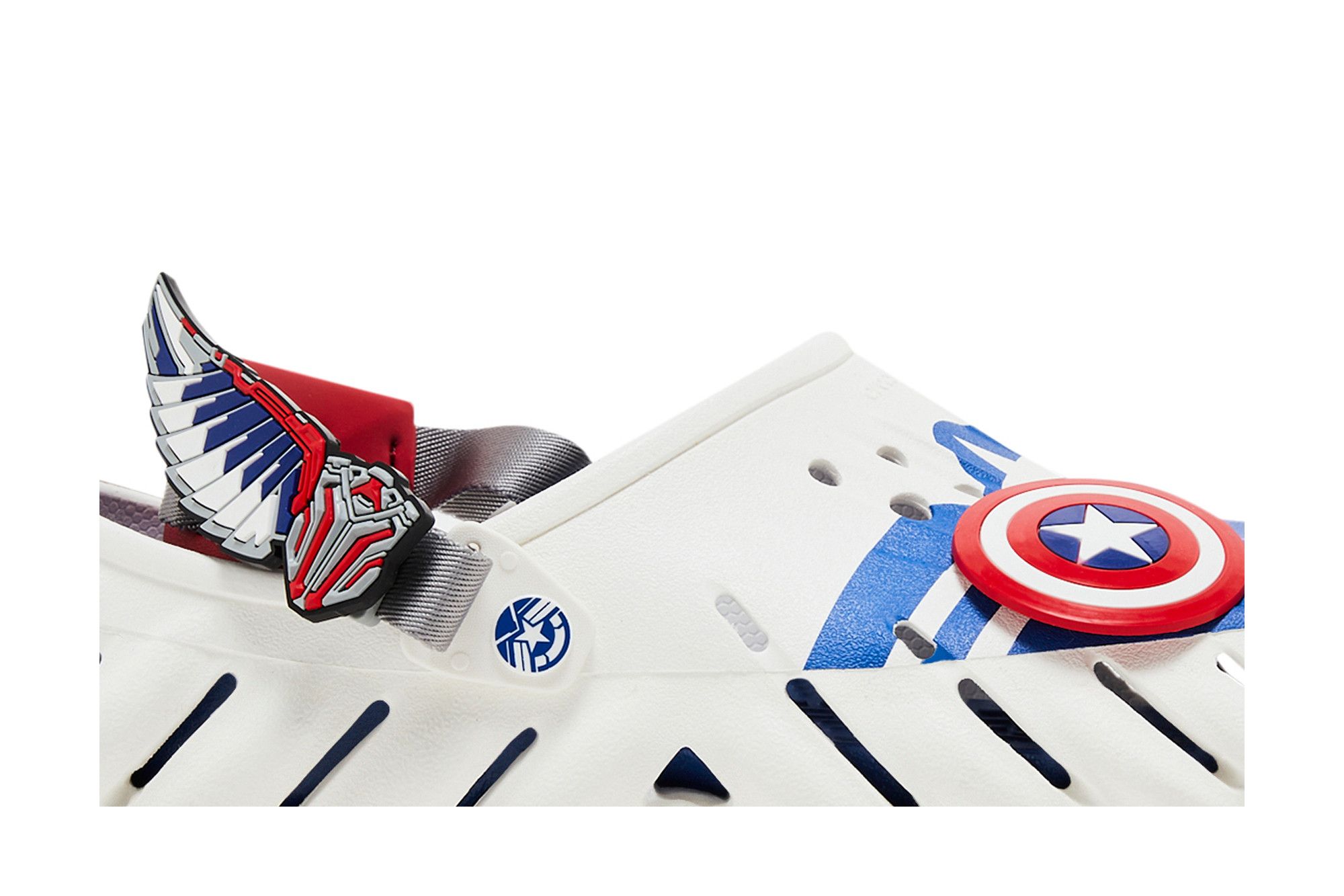 Lookbook Marvel x Crocs Echo Clog ''Captain America'' Schoenen 209478-100