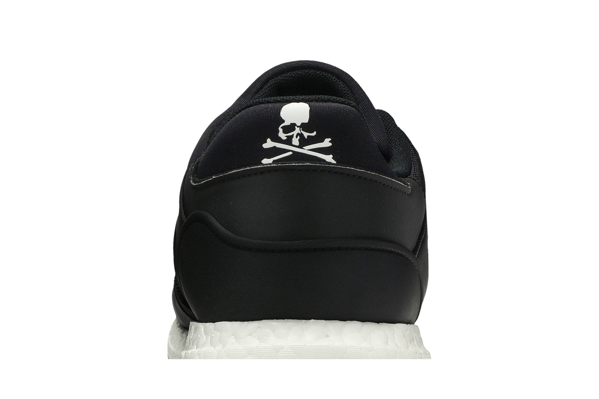 Sizing Mastermind x 阿迪达斯 EQT 支持 Ultra '酷黑' CQ1826