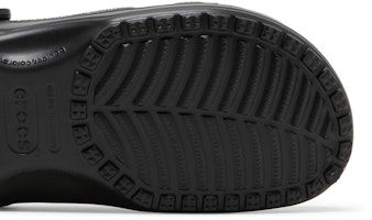 Mastermind x Crocs 經典洞洞鞋 '黑色' 208211-001 Purchase Mastermind x Crocs 經典洞洞鞋 '黑色' 208211-001