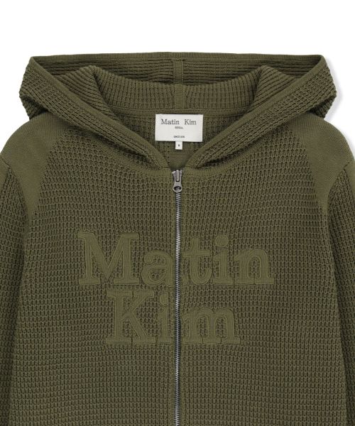 Lookbook Matin Kim Waffle Texture Knit Zip-Up Hoodie in Khaki MK2677CD320UKH