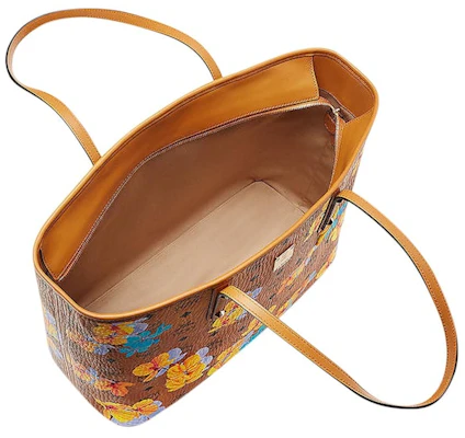 MCM Anya 上拉鏈購物袋 Visetos 花中號 深棕色 Lookbook MCM Anya 上拉鏈購物袋 Visetos 花中號 深棕色