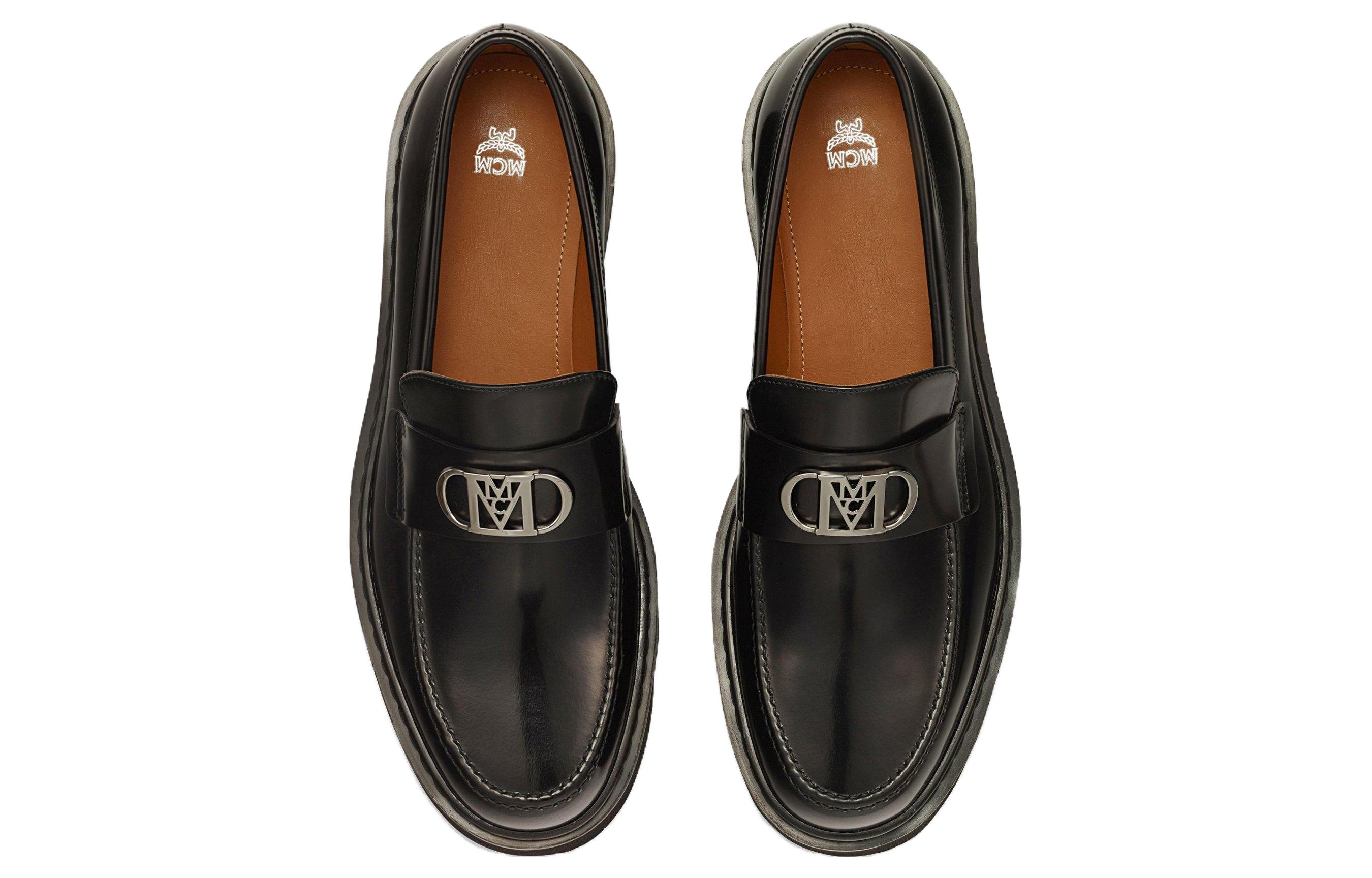 Lookbook MCM Sepatu Loafer Kulit 'Hitam' MEXDSLD01BK041