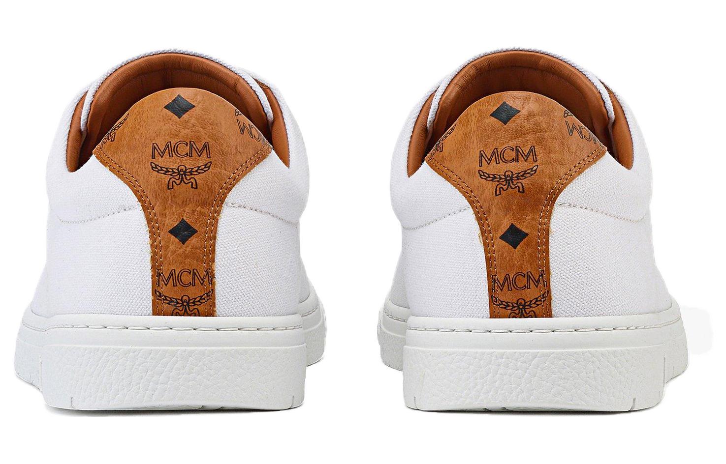 Shop MCM 低帮 '白色舒适织物' MEXBABC02WT040