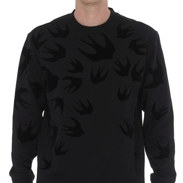 Lookbook 맥큐 알렉산더 맥퀸 블랙 벨벳 제비 프린트 스웻셔츠 545415-RLT74-1000