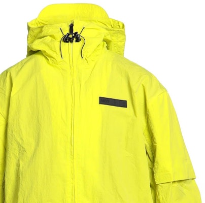 McQ Alexander McQueen FW22 Hoodie Kuning Zip-Up Lelaki. 695941-RRA17-70001 Shop McQ Alexander McQueen FW22 Hoodie Kuning Zip-Up Lelaki. 695941-RRA17-70001