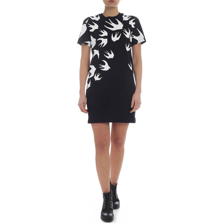 Lookbook McQ Alexander McQueen Swallow Print Crew Neck Dress Hitam Hadiah 520 395772-RLT71-1000