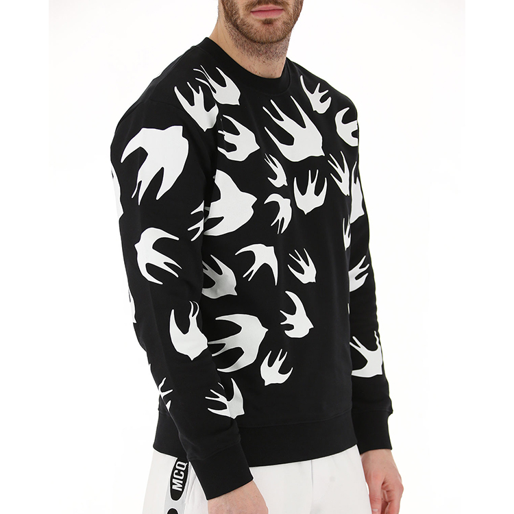 Purchase 맥큐 알렉산더 맥퀸 유니섹스 스왈로우 블랙 긴팔 스웨트셔츠 348190-RLT72-1000