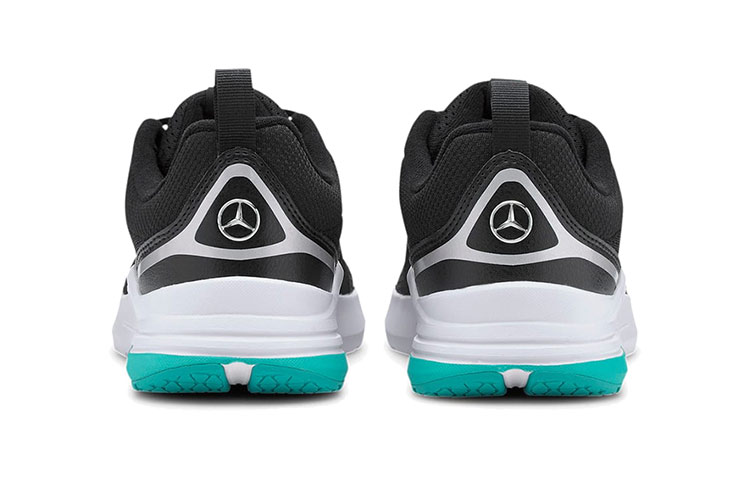 Shop Mercedes-AMGPetronas Motorsport x Puma Wired Run ''Zwart Spectra Groen'' 306604-01