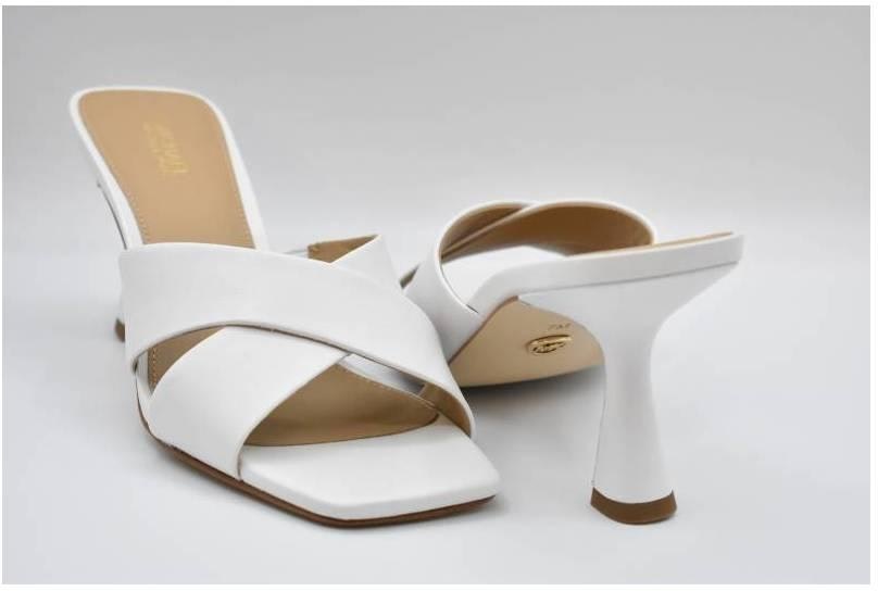 michael-kors-clara-mule-white-40-s3-clms-1-lclaramulewhite