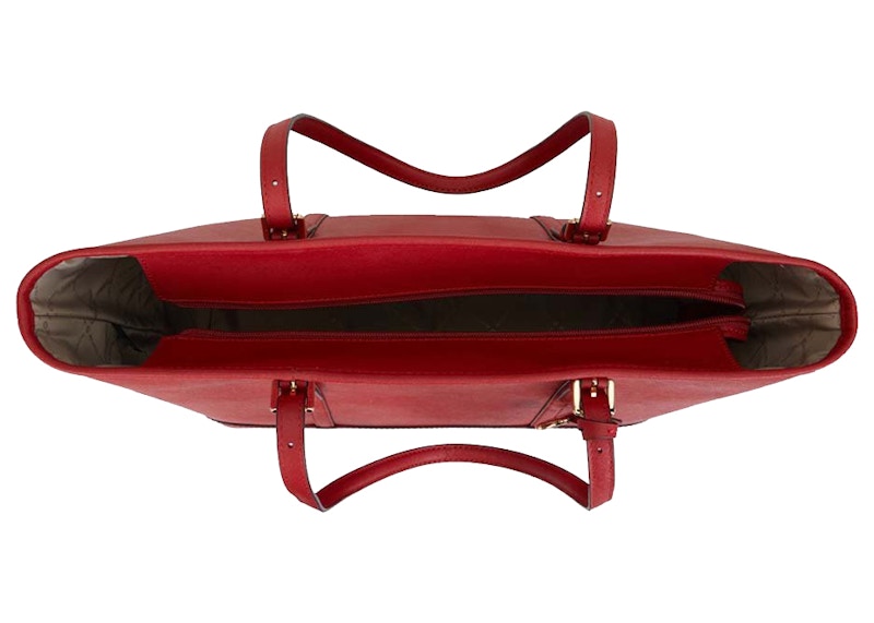 Lookbook 迈克高仕Jet Set中号翻盖拉链手提包火红色