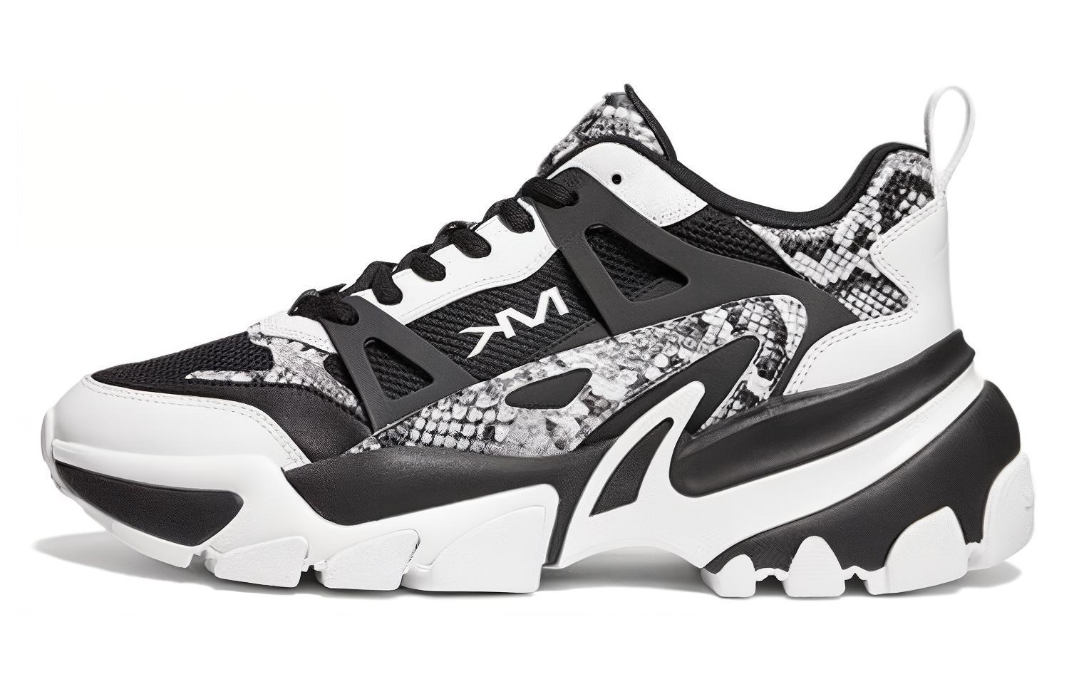 MICHAEL KORS Leather Round Toe Low-Top 'Black White'