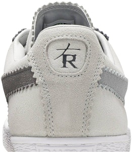 마이클 라우 x 푸마 스웨이드 클래식 '화이트 그레이' 366313-01 Sizing 마이클 라우 x 푸마 스웨이드 클래식 '화이트 그레이' 366313-01