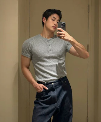 MICHIKO LONDON SPORTS Waffle Henley Neck Muscle Fit Short Sleeve T-Shirt Melange Gray MS26ST13MG 9
