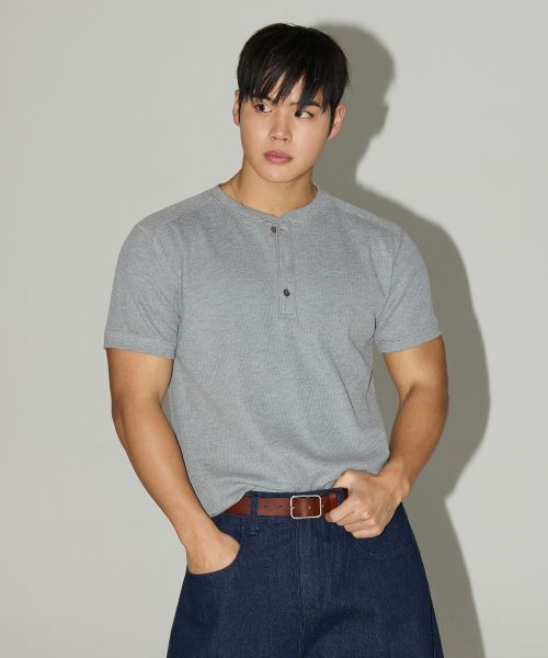 Order MICHIKO LONDON SPORTS Waffle Henley Neck Muscle Fit Short Sleeve T-Shirt Melange Gray MS26ST13MG