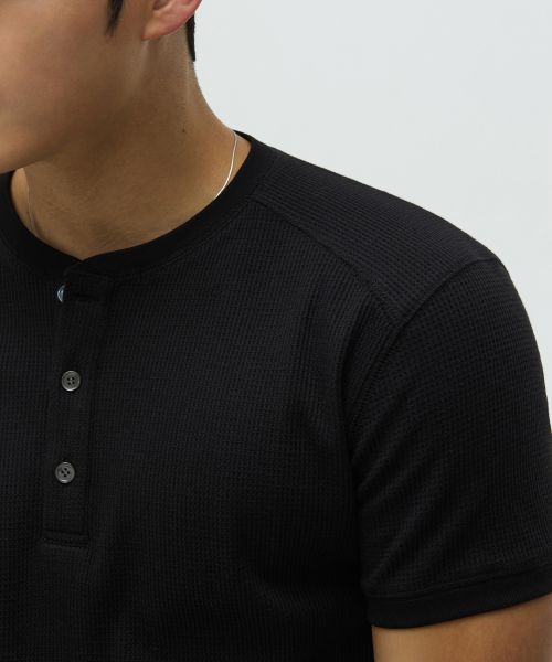 Purchase MICHIKO LONDON SPORTS Waffle Henry Neck Muscle Fit Short Sleeve T-Shirt Black MS26ST13BK