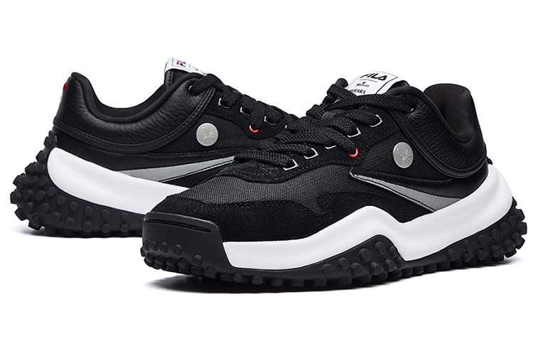 Shop FILA Mihara x T1 波点低帮鞋 '黑色' F12M034123FBK