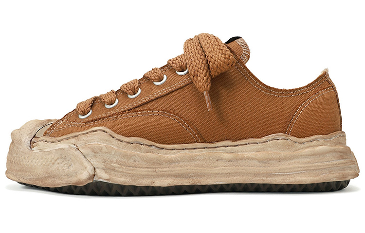 MIHARA YASUHIRO Hank Distressed Low-Top Sneakers Brown Fashion Shoes. A08FW719 Brown