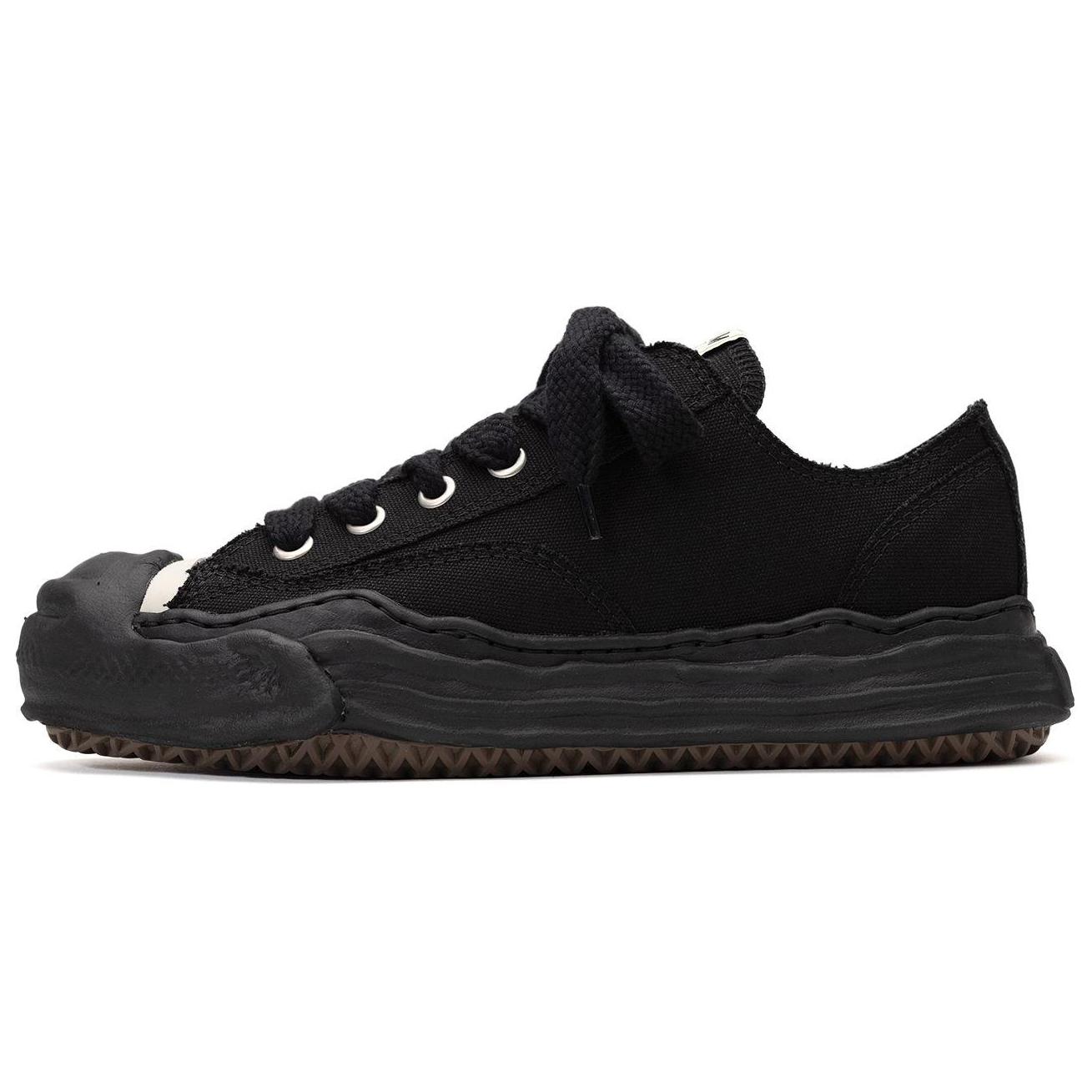 MIHARA YASUHIRO Hank Low-Top Canvas Sneakers All-Black . A05FW702 All Black