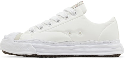 MIHARA YASUHIRO Maison Hank OG Sole Nylon Puffer Rendah 'Putih' A11FW723-WHT Lookbook MIHARA YASUHIRO Maison Hank OG Sole Nylon Puffer Rendah 'Putih' A11FW723-WHT