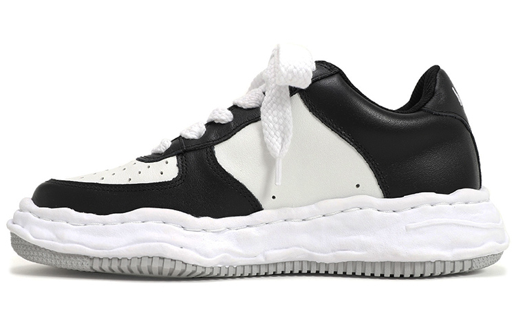MIHARA YASUHIRO Wayne Leather Low-Top Fashion Sneakers Black/White . A08FW706 Black and White